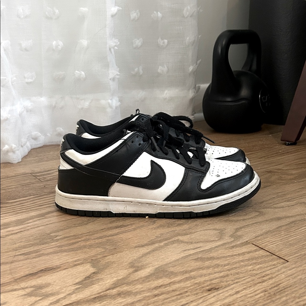 Black and white nike panda dunks